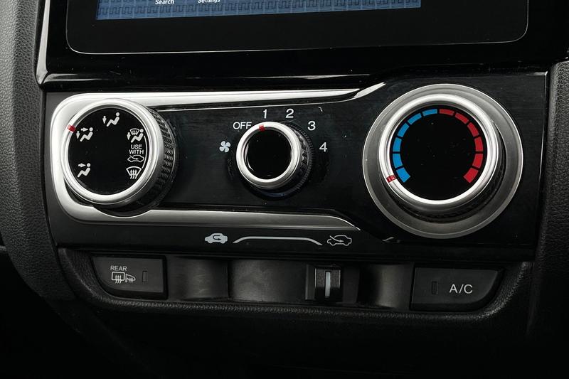 Used Honda Jazz 2016 for sale - 78067605: Photo 30