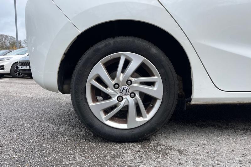 Used Honda Jazz 2016 for sale - 78067605: Photo 8