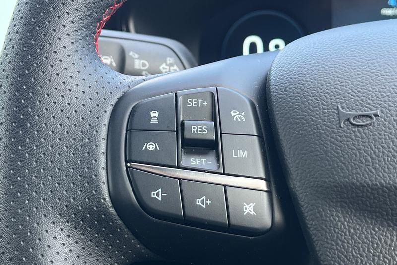 Used Ford Focus 2025 for sale - 78048947: Photo 35