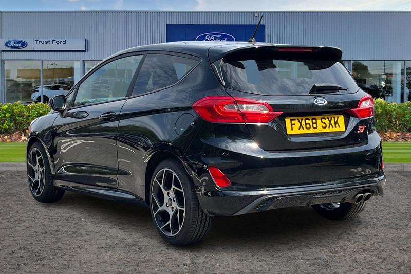 Used Ford Fiesta 2018 for sale - 76452973: Photo 2