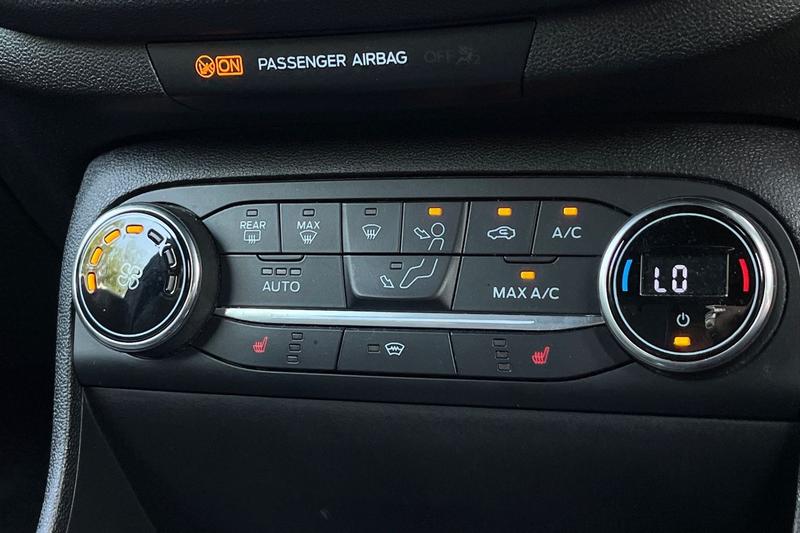 Used Ford Fiesta 2018 for sale - 76452973: Photo 30