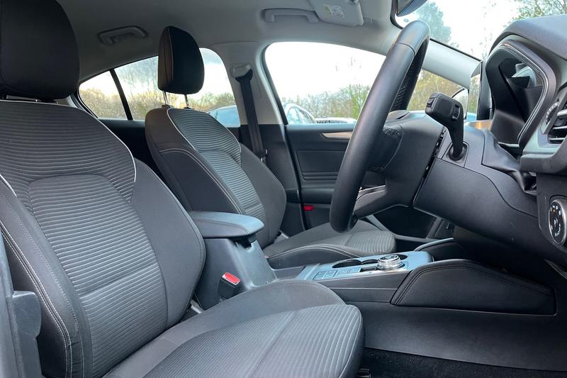 Used Ford Focus 2021 for sale - 76690841: Photo 17