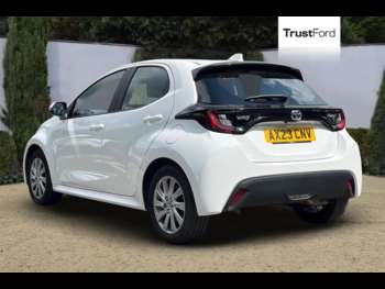 Used Toyota Yaris 2023 for sale - 75308862: Photo
