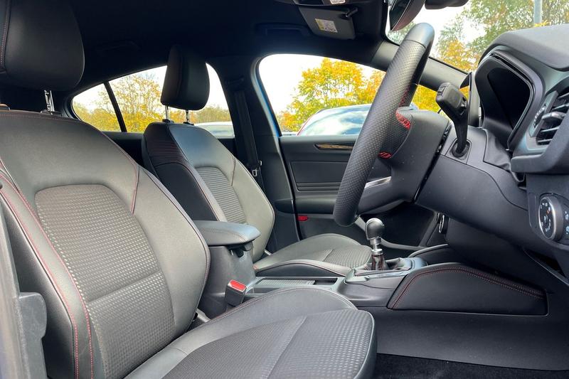 Used Ford Focus 2022 for sale - 76394237: Photo 17