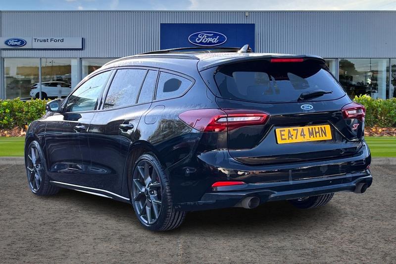 Used Ford Focus 2024 for sale - 76641042: Photo 2