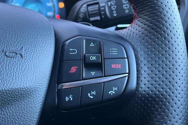 Used Ford Focus 2024 for sale - 76641042: Photo 38