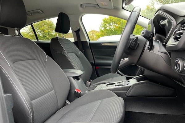 Used Ford Focus 2019 for sale - 76196681: Photo 17