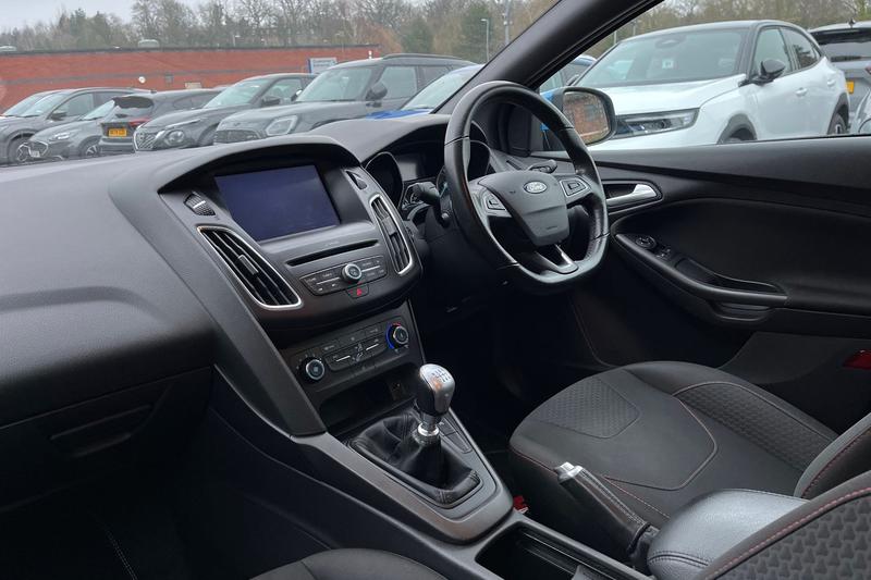 Used Ford Focus 2017 for sale - 77427319: Photo 18