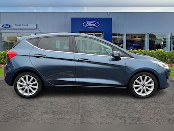 Used Ford Fiesta 2018 for sale - 77157472: Photo