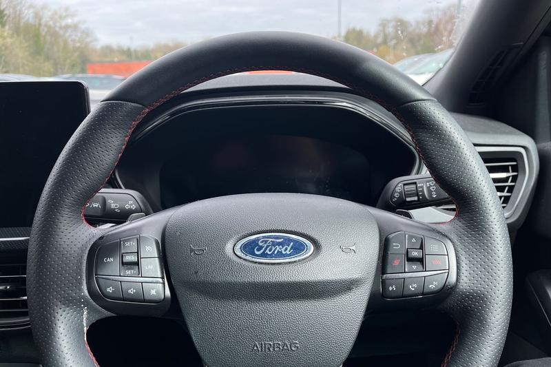 Used Ford Focus 2022 for sale - 77989107: Photo 12