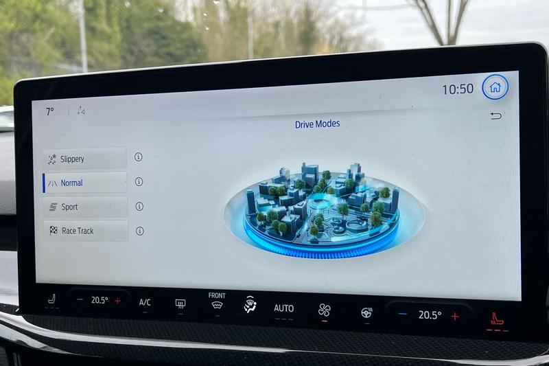 Used Ford Focus 2022 for sale - 77989107: Photo 29