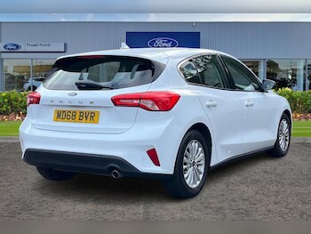 Used Ford Focus 2018 for sale - 76332602: Photo 4