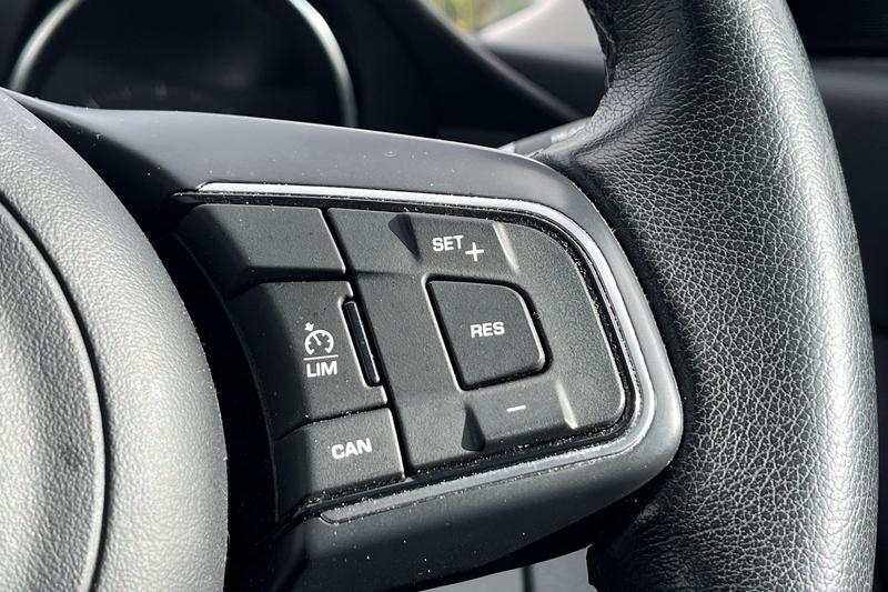 Used Jaguar E-Pace 2019 for sale - 78067587: Photo 34