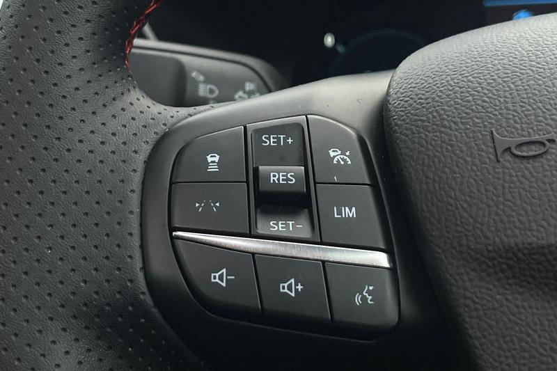 Used Ford Kuga 2025 for sale - 77435055: Photo 35