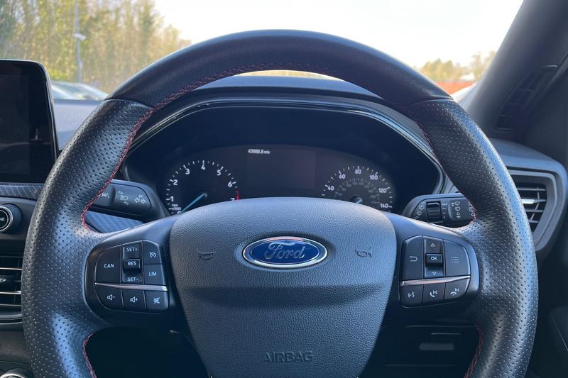 Used Ford Focus 2020 for sale - 78042943: Photo 12