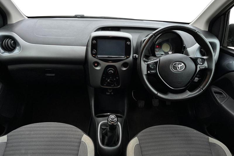 Used Toyota AYGO 2019 for sale - 77427337: Photo 10