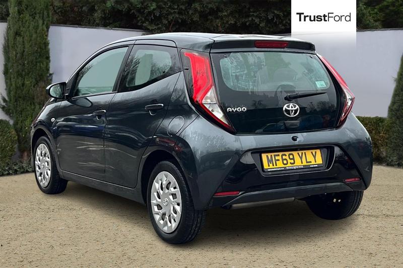 Used Toyota AYGO 2019 for sale - 77427337: Photo 2