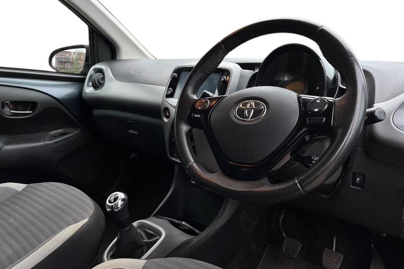 Used Toyota AYGO 2019 for sale - 77427337: Photo 9
