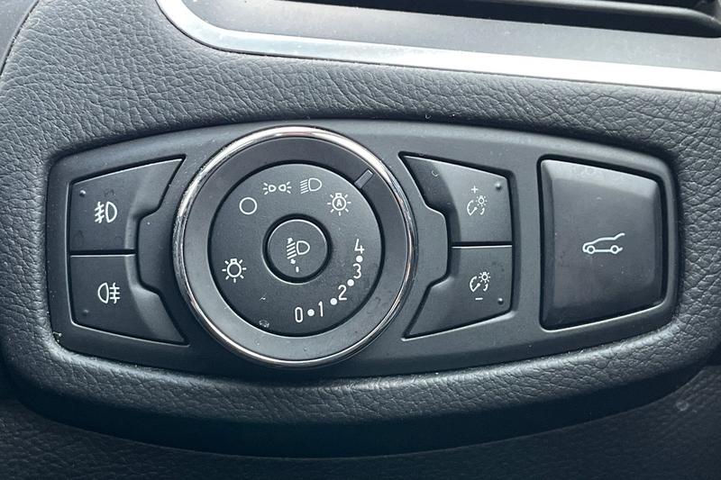 Used Ford Edge 2018 for sale - 77235867: Photo 39