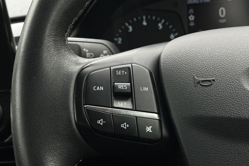 Used Ford Fiesta 2018 for sale - 76504590: Photo 33