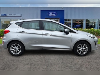 Used Ford Fiesta 2018 for sale - 76504590: Photo