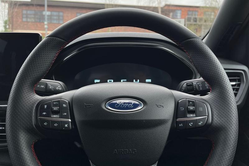 Used Ford Focus 2025 for sale - 78048945: Photo 12