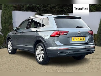 Used Volkswagen Tiguan Allspace 2023 for sale - 76908708: Photo