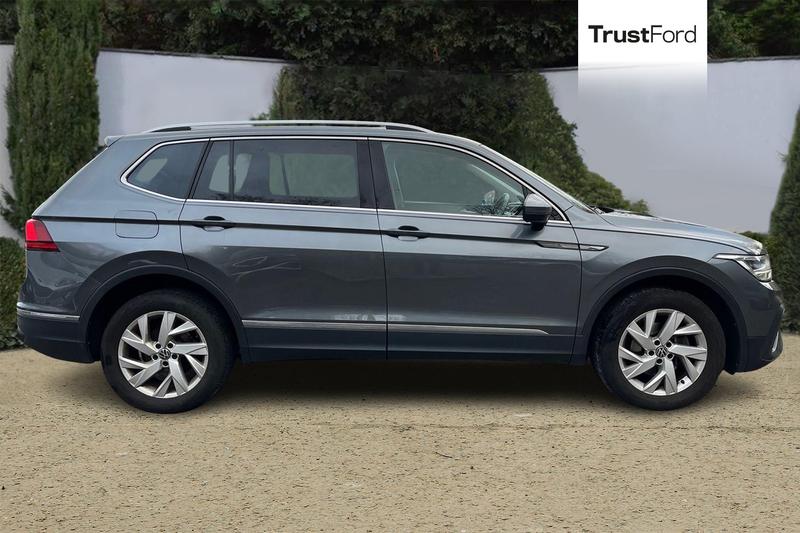 Used Volkswagen Tiguan Allspace 2023 for sale - 76908708: Photo 3