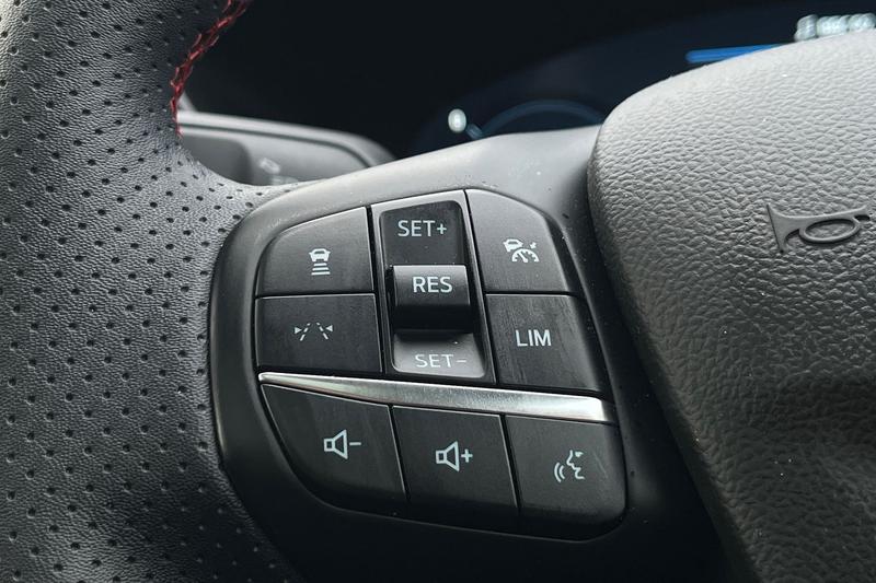 Used Ford Kuga 2025 for sale - 77248810: Photo 36