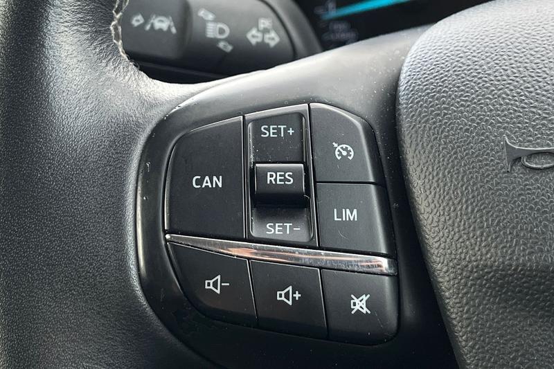 Used Ford Fiesta 2018 for sale - 78087902: Photo 33