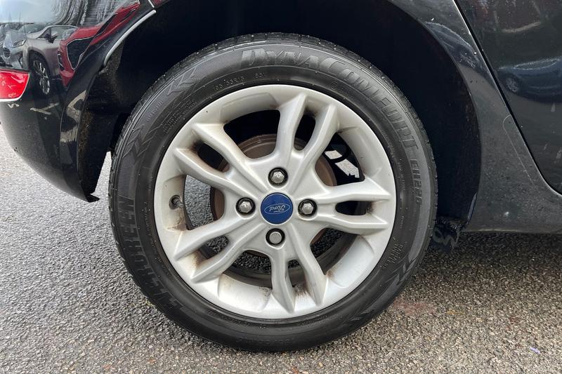 Used Ford Fiesta 2017 for sale - 77198888: Photo 8