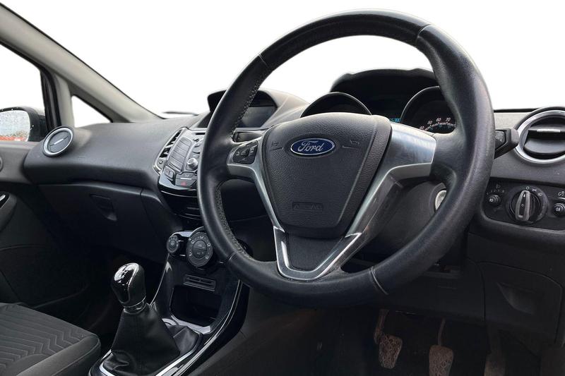 Used Ford Fiesta 2017 for sale - 77198888: Photo 9