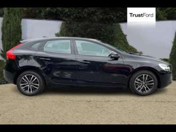 Used Volvo V40 2018 for sale - 75113410: Photo