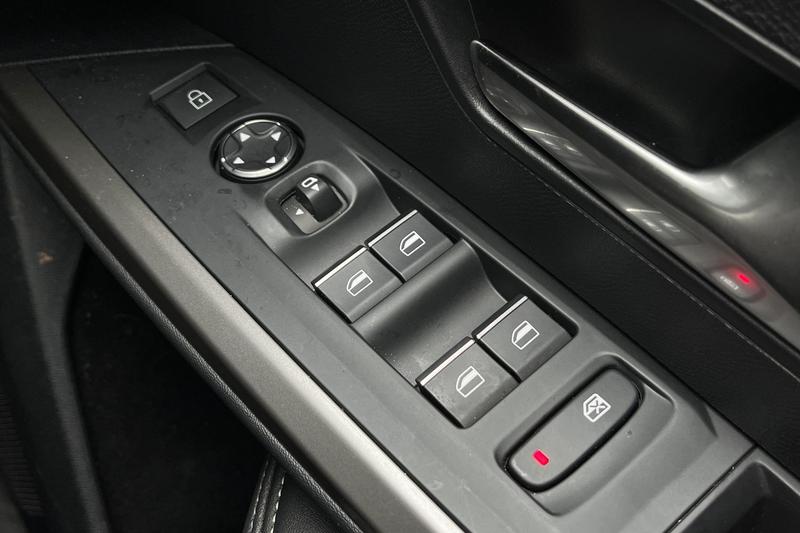 Used Peugeot 3008 2025 for sale - 77848633: Photo 16