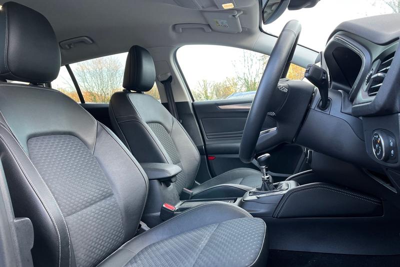 Used Ford Focus 2020 for sale - 76960785: Photo 17