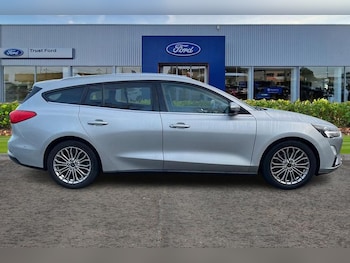 Used Ford Focus 2020 for sale - 76960785: Photo