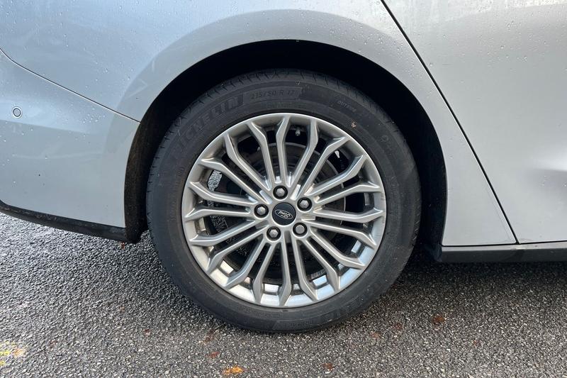 Used Ford Focus 2020 for sale - 76960785: Photo 8