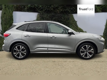 Used Ford Kuga 2023 for sale - 77187080: Photo