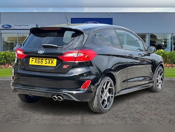 Used Ford Fiesta 2018 for sale - 75561394: Photo