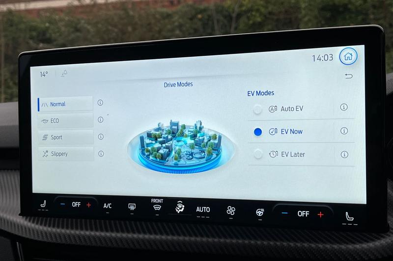 Used Ford Kuga 2025 for sale - 76722965: Photo 29