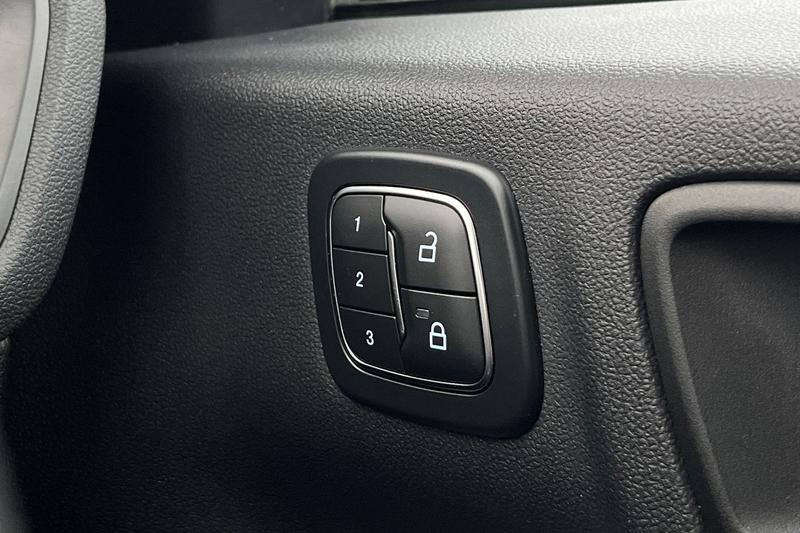 Used Ford Kuga 2025 for sale - 76722965: Photo 36