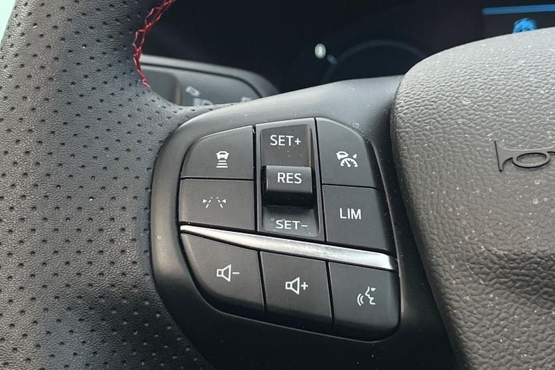 Used Ford Kuga 2025 for sale - 78035730: Photo 35