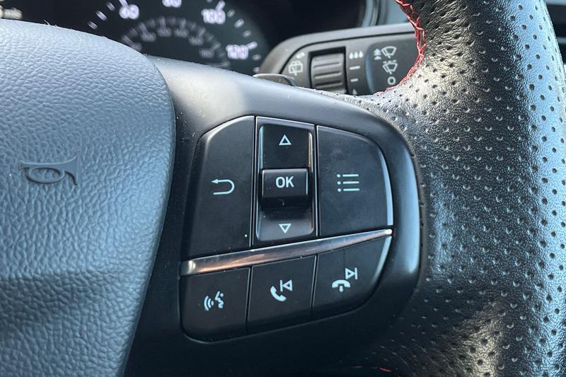 Used Ford Focus 2020 for sale - 77036787: Photo 37