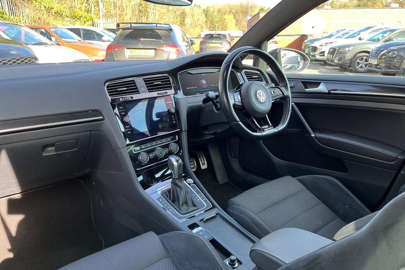 Used Volkswagen Golf 2019 for sale - 77789251: Photo 18