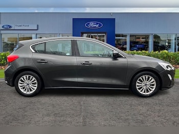 Used Ford Focus 2018 for sale - 77064044: Photo