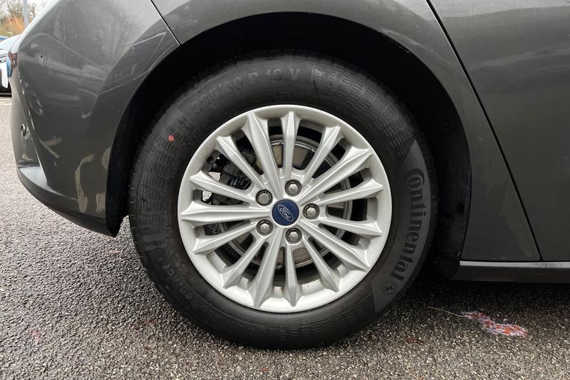 Used Ford Focus 2018 for sale - 77064044: Photo 8