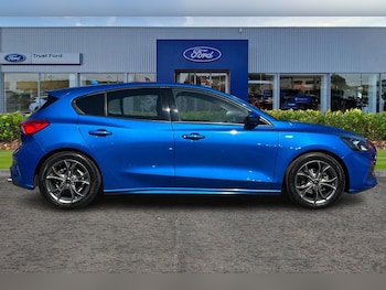 Used Ford Focus 2020 for sale - 75550099: Photo
