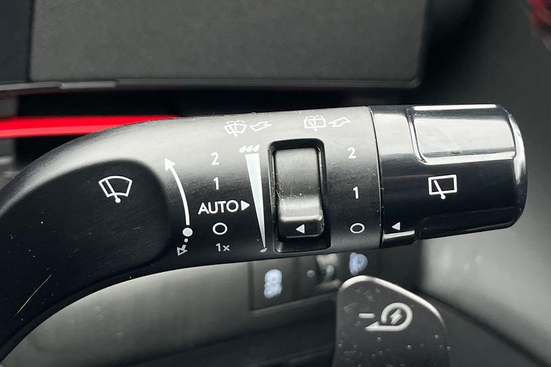 Used Hyundai KONA 2025 for sale - 77848638: Photo 15