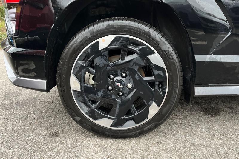 Used Hyundai KONA 2025 for sale - 77848638: Photo 8