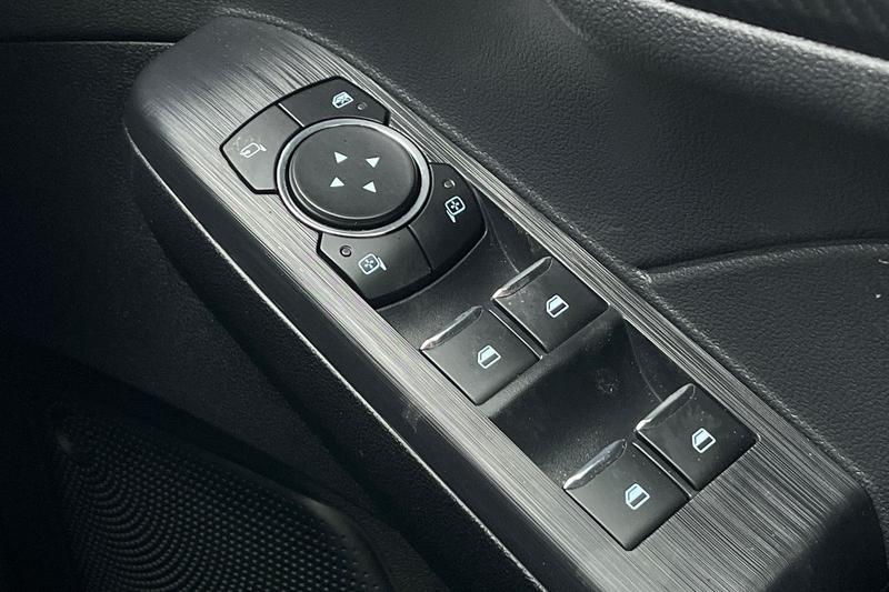 Used Ford Kuga 2025 for sale - 76710192: Photo 16